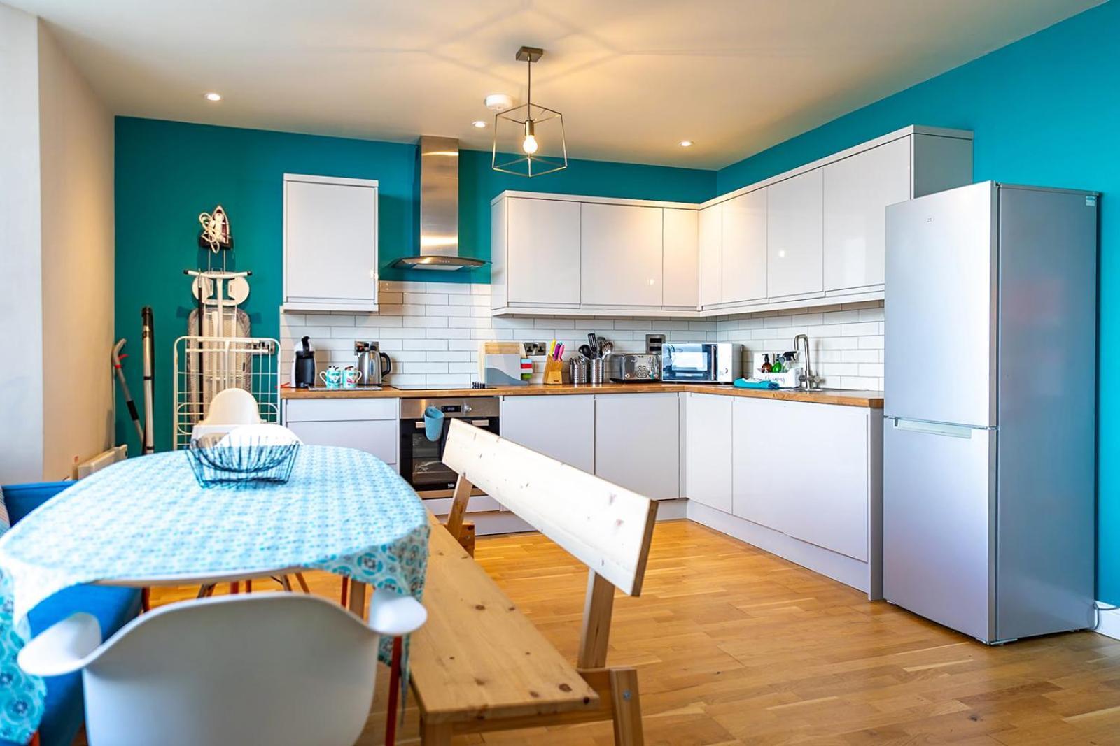 Seaview North Bay Holiday Home Apartment Скарбъро Екстериор снимка